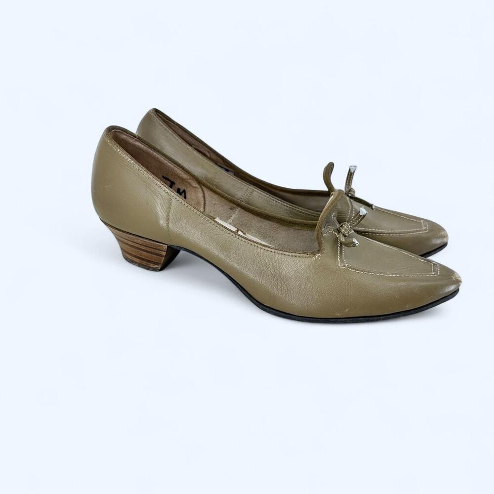 Olive Leather Bow Contrast Stitch Low Stacked Heel Vintage 1968